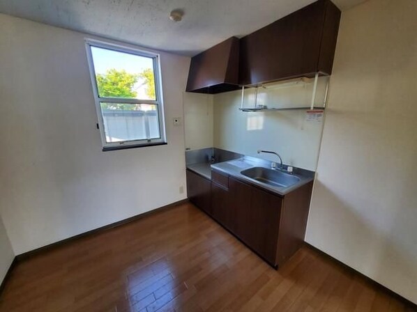 ストークハイツ吉成の物件内観写真